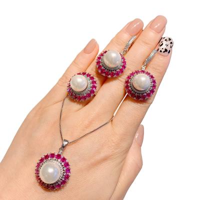 中国 Female French Freshwater Pearl and Ruby Ring Earrings Necklace Jewelry Set Retro Vintage New Design 販売のため