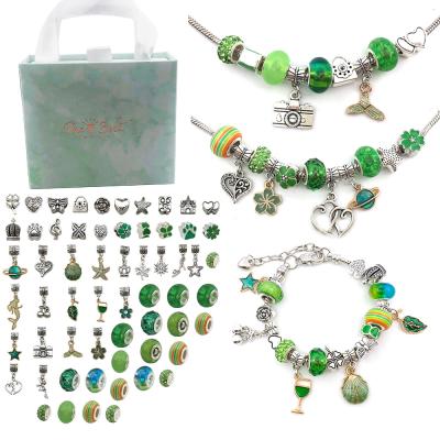 China Cute Fashion Green Handmade Beaded Gift Box Package Girl DIY Charm Children Bracelet Accessories Making Kit Sets for sale