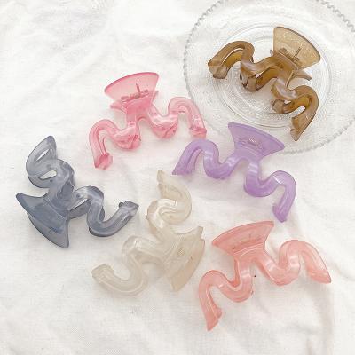 中国 Wholesale Fashion Jelly Color Large Back Head M Shaped Bath Ponytail Hairpin Korean Women Claw Snap Hair Clips 販売のため