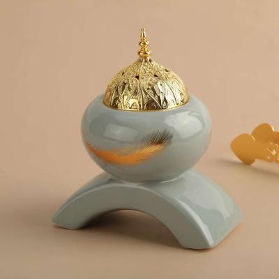 China 2020 New Arabia Hot Sale Design Resin Censer Cup Shape Creative Arabic Censer With Handle for sale