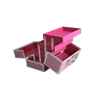 China NATIONAL Dimension Custom Handy Pink Lockable Cosmetic Train Case With Mirror for sale