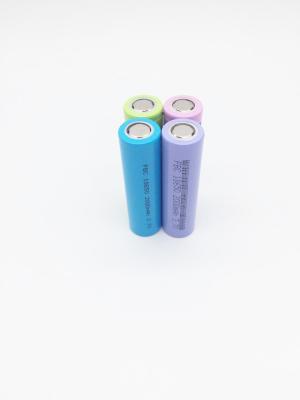 China Cilindrische de Batterijcellen2200mah 1c 5c 10c Lossing van 3.7V 18650 Li Lon LFP voor Tesla Te koop