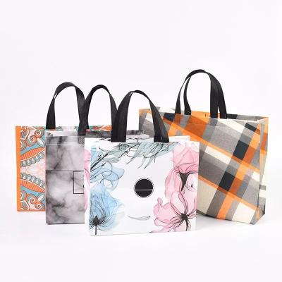 China Recyclable Wholesale Tote Non Woven Bag With Zipper Promotional Shopping Bag Reusable Bag for sale