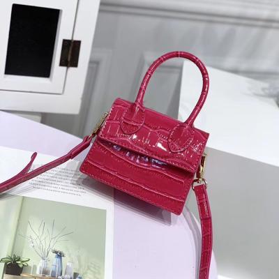 China Luxury PU Leather Mini Shoulder Daily Carry Small Cross - Body Purses and Handbags for Women for sale