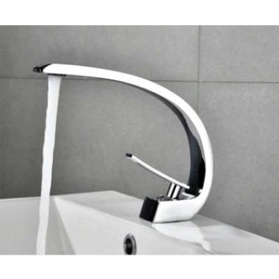 China Modern Drinking 316 Stainless Production Line Manufacturing Cold And Hot Faucet Chrome Faucets for sale