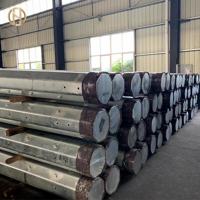 China Inmersión caliente poste para uso general de acero galvanizado los 35FT los 40FT el 10.5m el 12m para la distribución de poder en venta