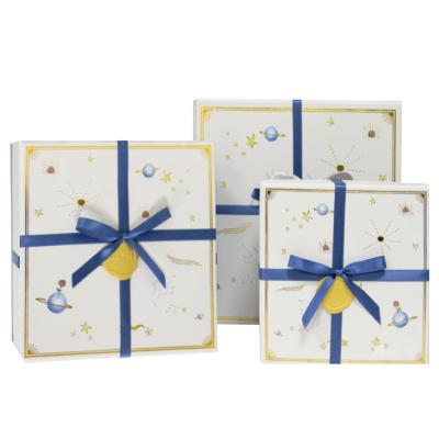 China Recycled Materials Tiandi Cover Sky Cosmetic Box Universal Starry Gift Box Birthday With Hand Gift Packing Box for sale