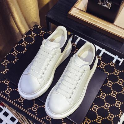 China Autumn fashion 2022 spring new spring news soft panel shoes leisure shoes deep soled increased white casual shoes lovers small shoes for sale