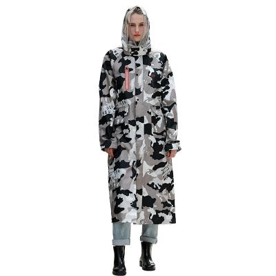 China Adult Polyester Camouflage Poncho Raincoat Long Raincoat Raincoat Ponchos Packable Windproof PVC Raincoat For Women Cape for sale