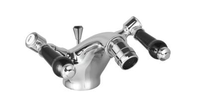 Cina Bidet contemporaneo Mixer Taps Chrome Finish con doppia maniglia in vendita