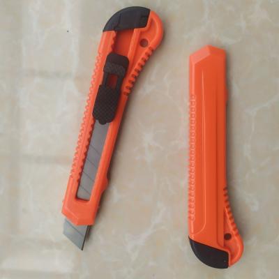 China Hot Customers Customized Logo Button Lock Safety Knives School Housing Use ABS Knife Cutter 18mm Knife Knives for sale