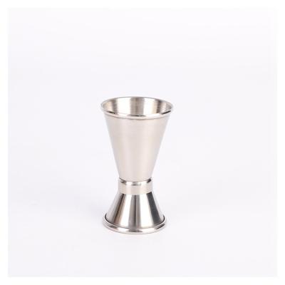 China Cocktailshaker Best Price Bartender Measuring Cup Top Widely Used Cocktail Shaker Set Stainless Steel Measuring Cup for sale