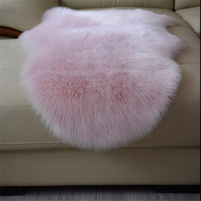 China Stain Resistant Faux Fur Covering Living Room Throw Rug And Blanket for sale