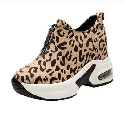 China New Fashion Size Women's Platform Zipper Sneaker Anti-skid Plus Thick Single Casual Round Toe Leopard Printed Shoes for sale