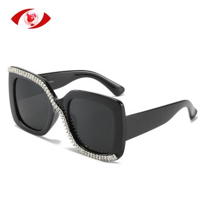 China Women Square Shades Big Size Square Oversized Sun Glasses Shape New Style Shiny Diamond Sunglasses for sale