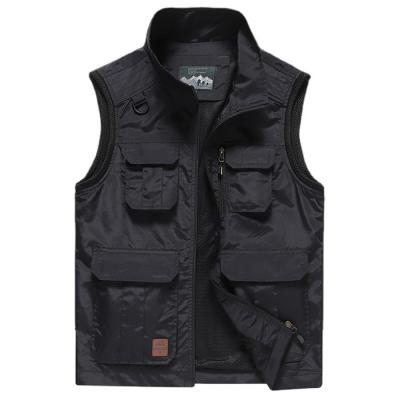 China Anti-Wrinkle Men's Vest Collar Multi-pocket Vest Spring Clip Spring Clip Breathable Slim Breathable Outdoor Leisure VE Autumn Horse for sale