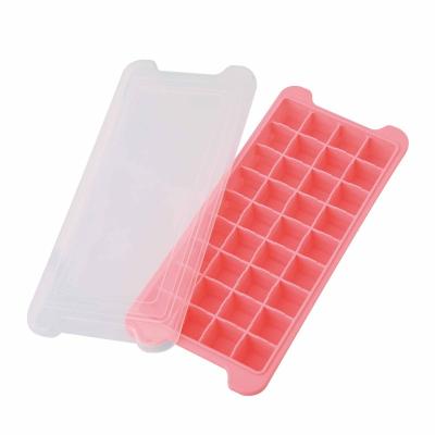 China Sustainable Custom Environmental Friendly Square Silicone Ice Cube Tray With Lid Silicone Ice Mold for sale