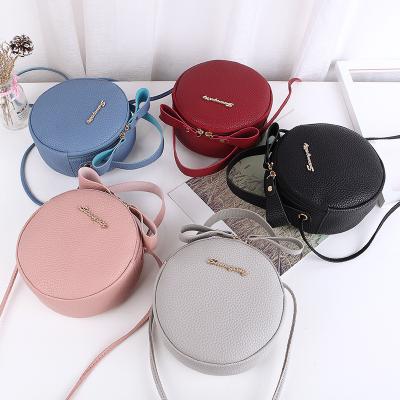 China Hot Sell Cheap Women Whole Sale Nylon Round Cross Body Bags Small Shoulder Handbag Ladies Mini Sling Crossbody Bag for sale