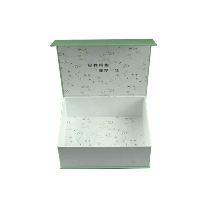 China Recyclable Wholesale Cardboard Paper Packaging Box Custom Printed Your Own Logo Magnetic Gift Paper Box for sale