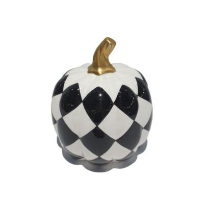 China Africa Gifts and Crafts High Quality Hand Painted Ceramic Pumpkin Halloween Decoration with Pumpkin Design for Supply for sale