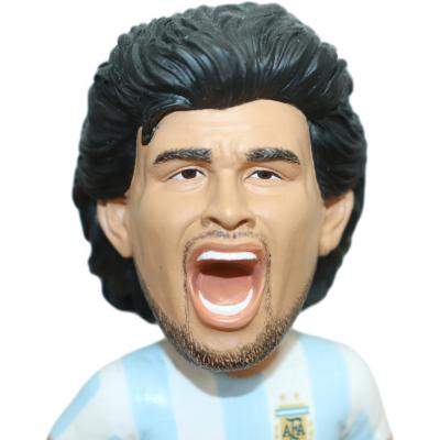 China Europe's most famous soccer player hand sculpt art bobblehead figure in the world poly Diego Armando Maradona resin figurine doll for sale