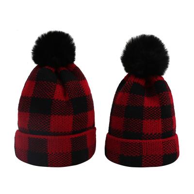 China 2020 New COMMON Winter High Quality Girls Women Girls Cowl Winter Hats Fur Pompom Luxury Beanie Hats For Women for sale