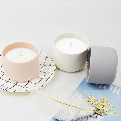 China Luxury Ceramic Candle Holder Style Decoration Candle Jar Italian Minimalist Modern Rose Pots Wholesale Home Storage for sale