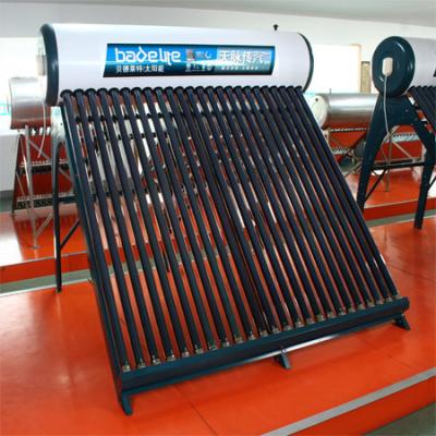 China Outdoor Direct Plug Integrated Lower Pressure System Compact Solar Water Heater for sale