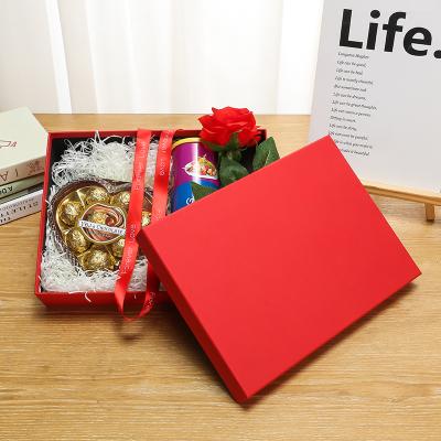 China Luxury wholesale custom chocolate packaging gift box hat box for wedding or valentines day with ribbon for sale