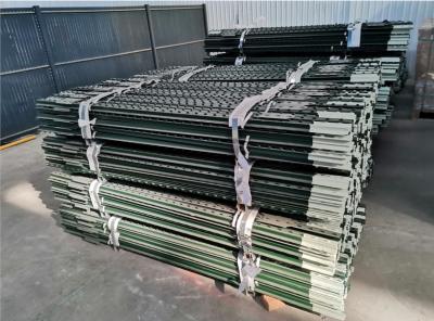 China 40*-40*4.0mm Stalen Gestopte T Post Boerderij hek Metalen 8 Ft 0,95 Lb Per Foot Te koop