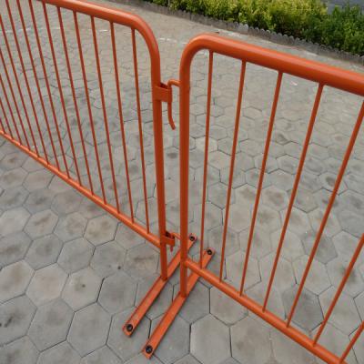 China Varieert van de de Barrière Schermend Veiligheid van de Voetenmenigte Oranje Pvc Met een laag bedekte 40 Duimhoogte Te koop