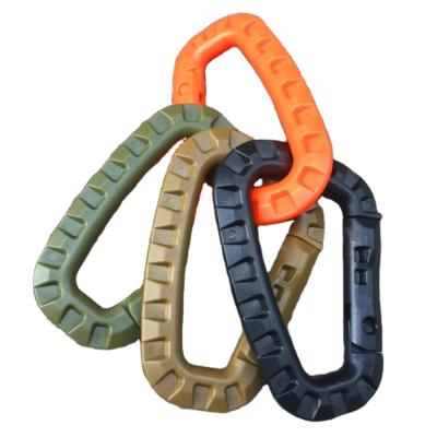 China Multifunctional color quick release plastic carabiner, durable suitable for camping vacations and increasing key chain accessories for sale