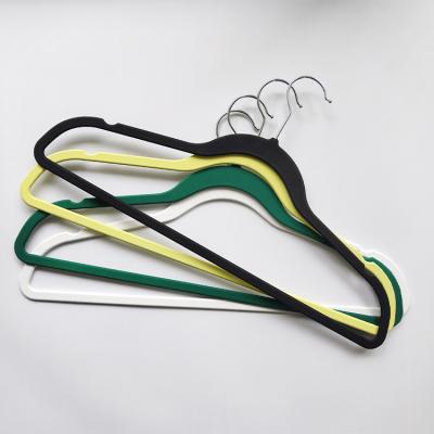 China CLASSIC Use Lightweight Durable Space Saving Non Slip Plastic Velvet Clothing Hanger for sale