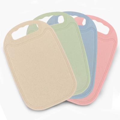 China Wheat Straw Kitchen Cutting Board Creative Rectangilar Corrosion Resistant Corrosion Resistant Board for sale