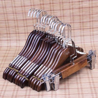 China 2019 eco-friendly high quality vintage wooden coat and clip hangers for sale