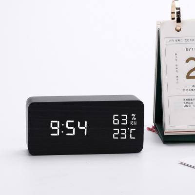 China Hot Selling Antique Style Wooden Frame LCD Screen Display Calendar Alarm And Temperature Show Wooden Alarm Clocks for sale