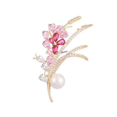 China Luxury Diamond Brooch Women Large Grain Rhinestone Brooch Pins Women Rhinestone Flower High Quality Crystal Pink Brooches for sale