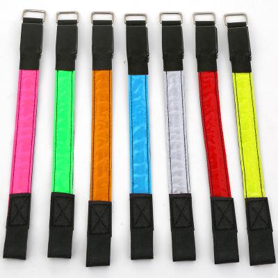 China Nylon Dummy LED Sports Armband Sport Safety Alarms Led Light Up Rechargeable Armband Factory Direct Sales LED Armband for sale