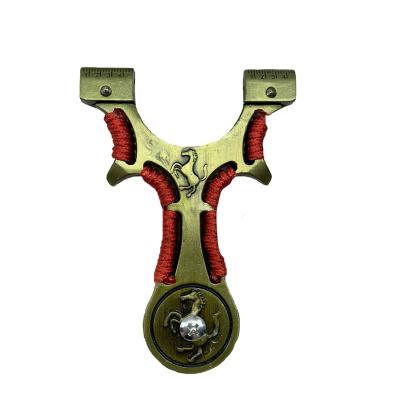 China New Design Stainless Steel Slingshot Metal Shooting Outdoor Hunting Shooting Slingshot for sale