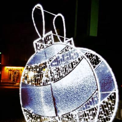 China Strong Atmosphere Party Outdoor Xmas Decoration 3d Christmas Ball Arch Pattern Commercial Led Lights Large For Mall Street Decoration for sale