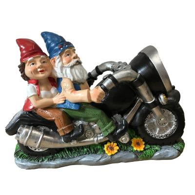 China Morden Biker Garden Gnomes Couple on Motorcycle - Cute Outdoor Gnome Figurine Statues, Garden Gnome Biker Couples in Love, Great Gift for sale