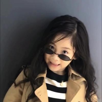 China Fashion Sunglasses 2022 Retro Oval Types Metal Kids Sunglasses Wholesale Fashionable Thin Frame Boys Girls Vintage Kids Shades Sunglasses Wholesale for sale