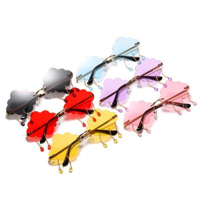 China Fashion Sunglasses 2021 Hot Shades Cloud Sunglasses With Rhinestone Women Sun Glasses Sun Glasses for sale