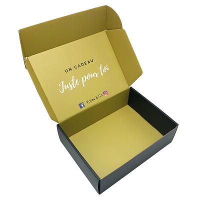 China Recycled Materials Customized Logo Printing Matt Black Corrugated Cardboard Mailing Mailing Box For Personal Care Hair Wig Apparel Packaging for sale