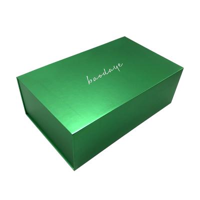 China Recycled Materials Custom Large Rigid Flat Foldable Magnet Product Packaging Boxes With Logo Printing Magnetic Box Packaging For Clothing Shoes for sale