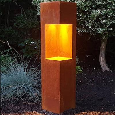 China Caixa de iluminação Multicolour do poste de amarração do diodo emissor de luz de Rusty Corten Metal para o jardim da jarda à venda