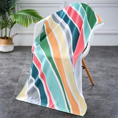 China Customized Size And Weight 100% Microfibre Beach Towel With Low Cost for sale