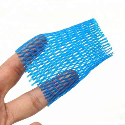 China Durable Polyethylene Mesh Tubular Netting Protective Sleeve for sale