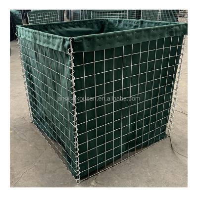 China Green Defence Barrier Made with Easily Assembled Galvanized Iron Wire for sale