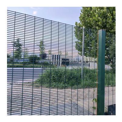 China Metal Garden Fence Galvanized and Powder Coated 358 Security Fence Waterproof Fencing for sale